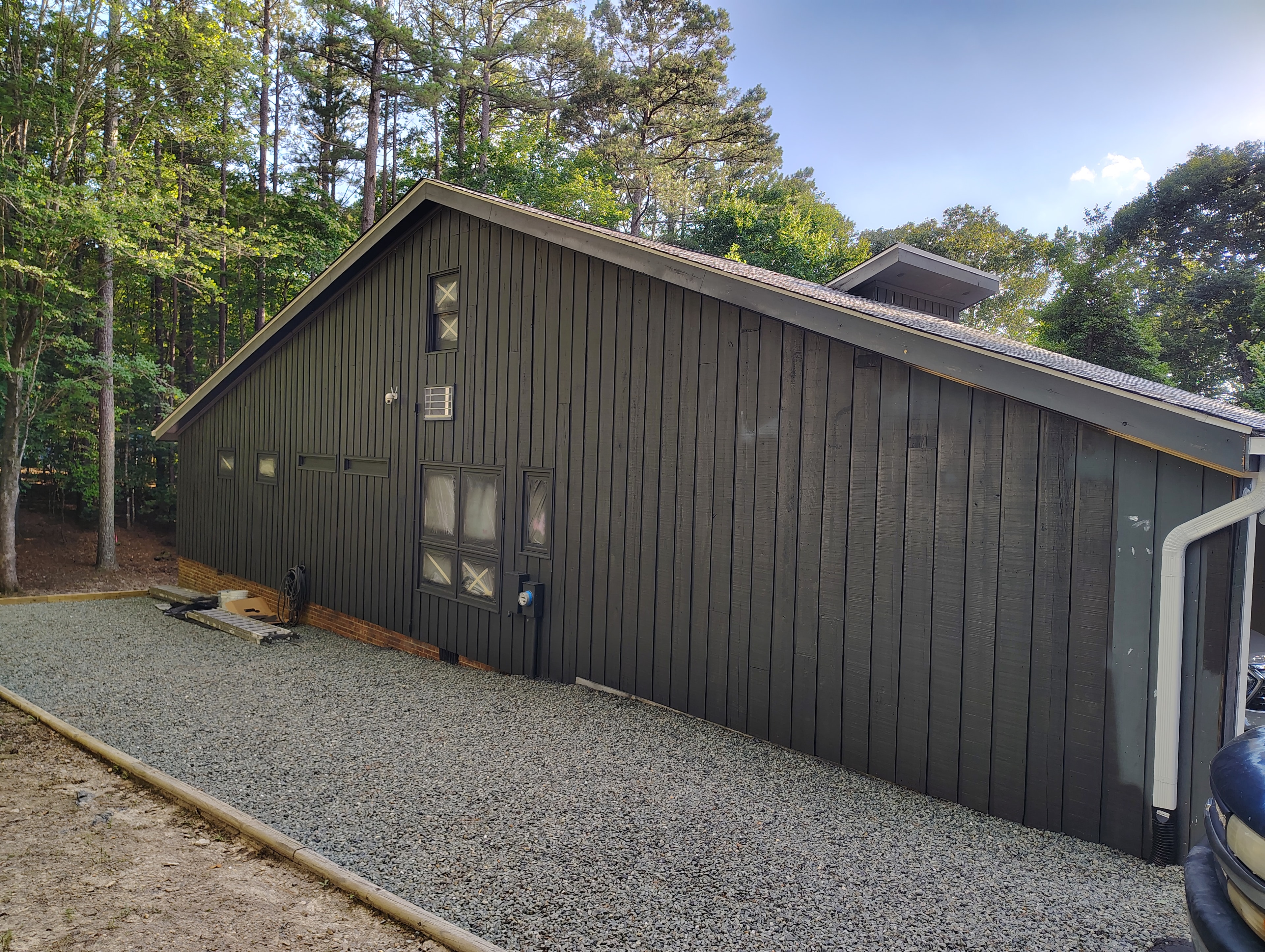 Gravel driveway and exterior ground renovation